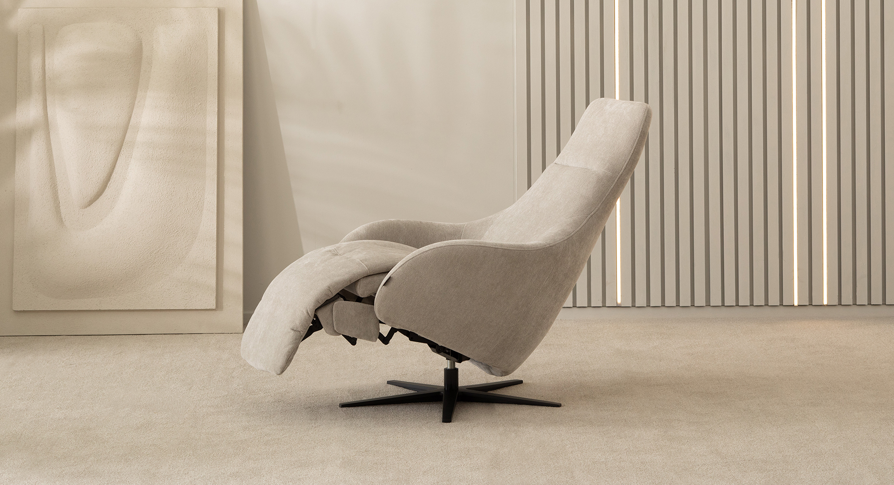 BRUSSEL fotelis su reglaineriu 3