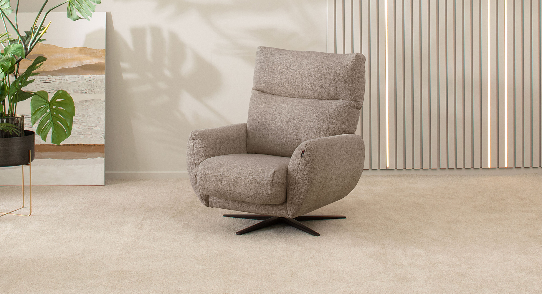 KORAL fotelis su reglaineriu 2