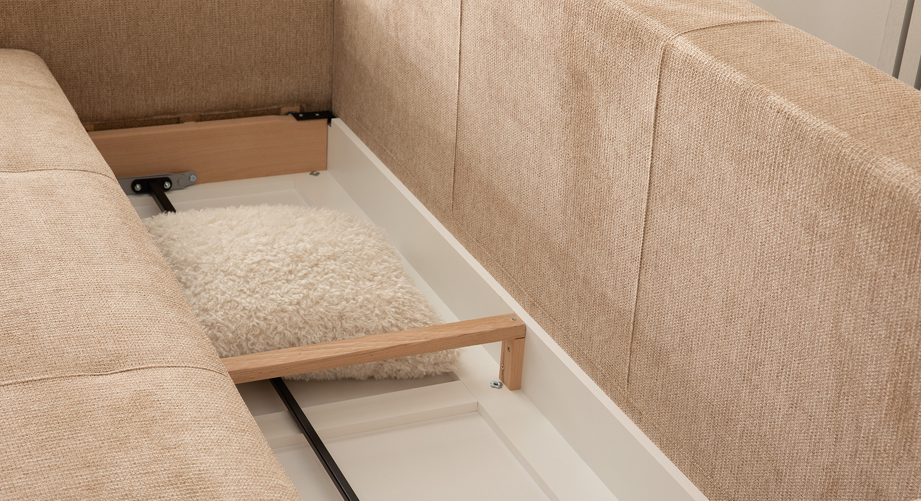 MM-2 sofa 2320x1050 5