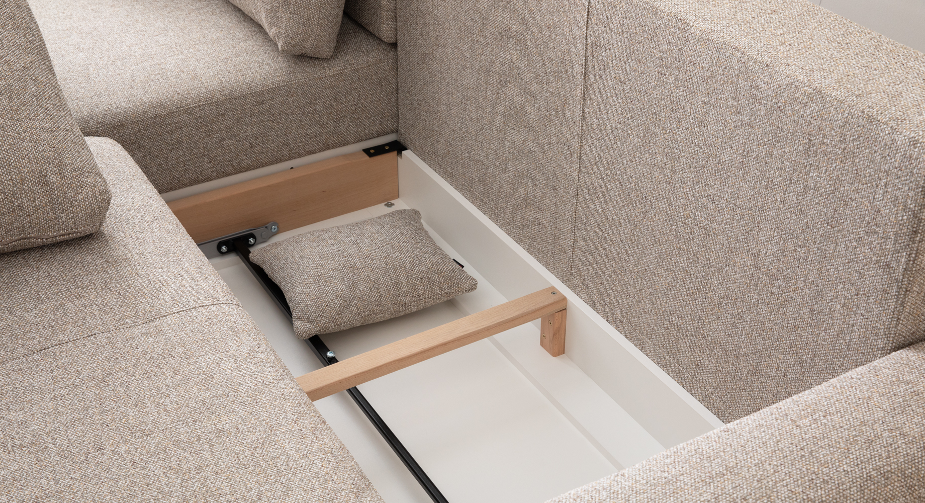 MM-6 minkštas kampas 2480x1620 4