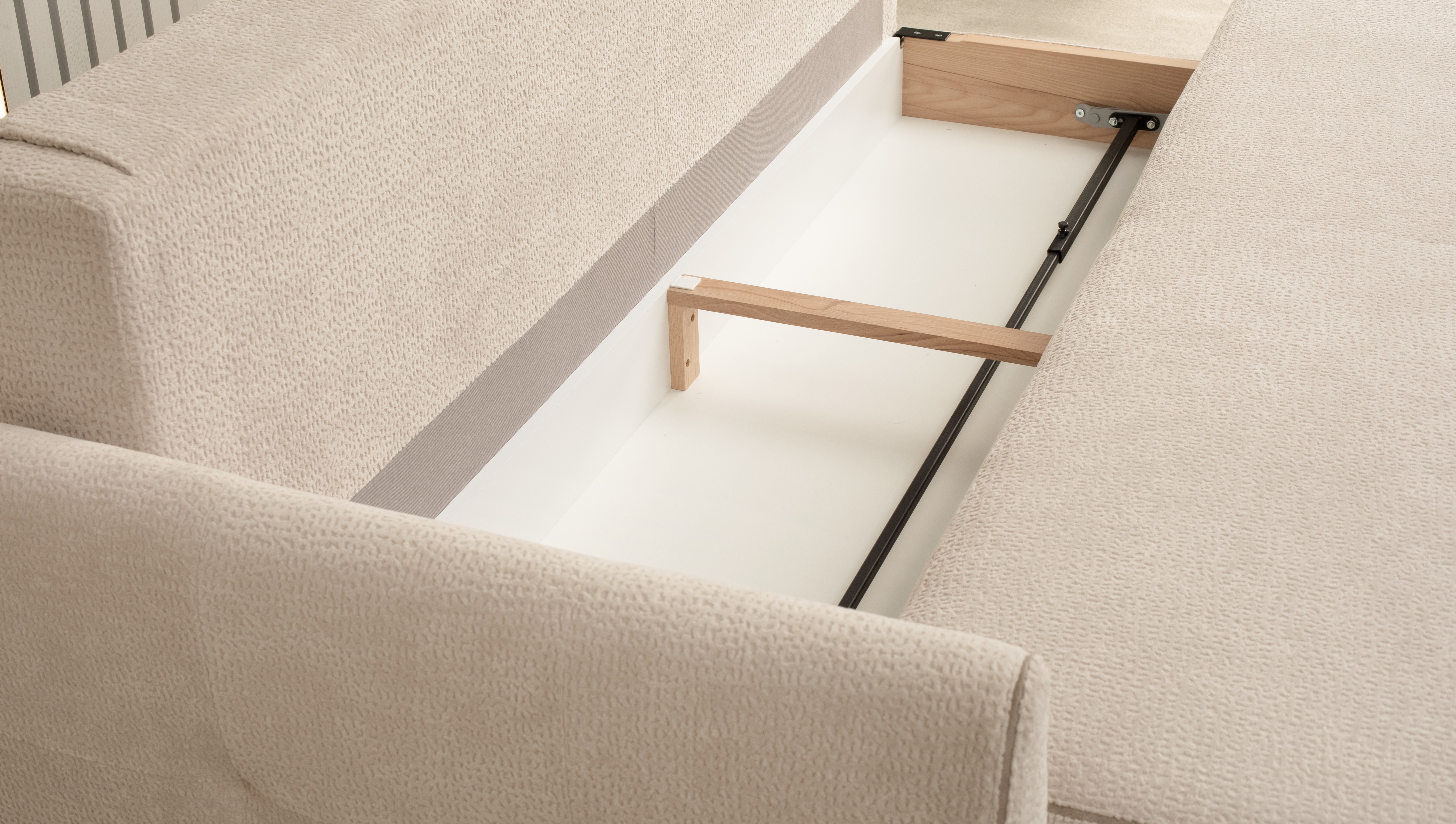 OTTO LONG sofa 2180x1030 7 OTTO LONG sofa 2180x1030 7