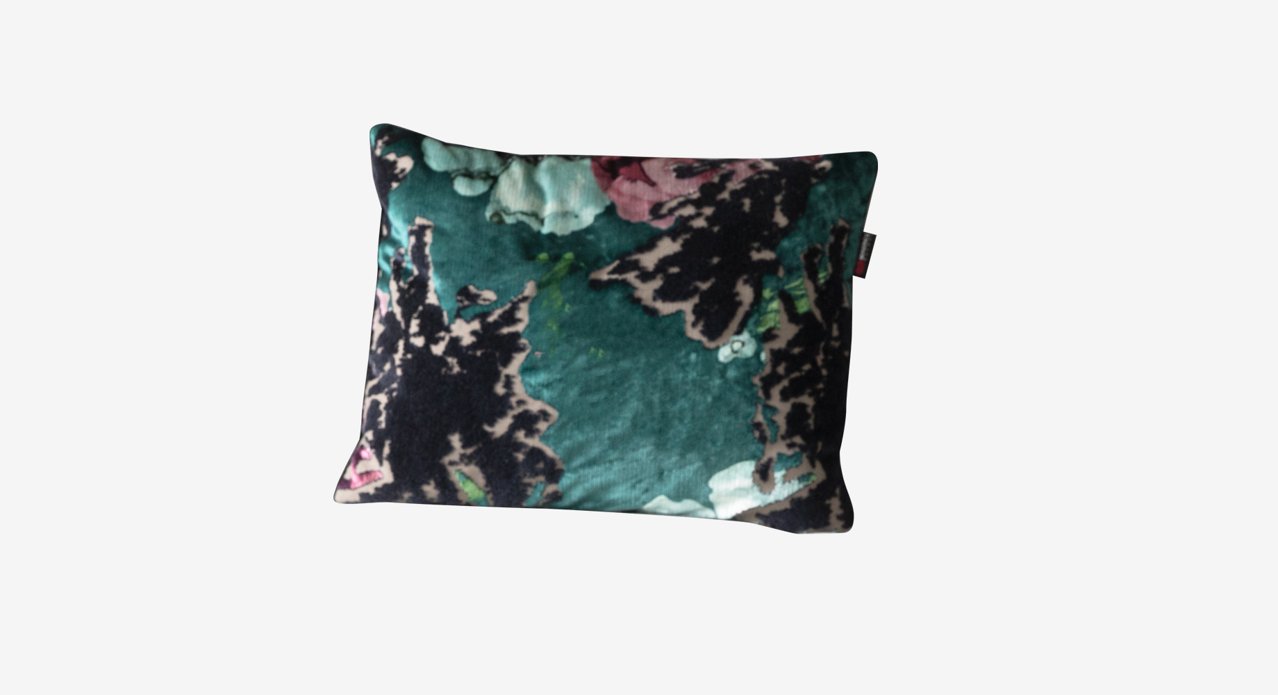 SATIN pagalvė 400x310 1