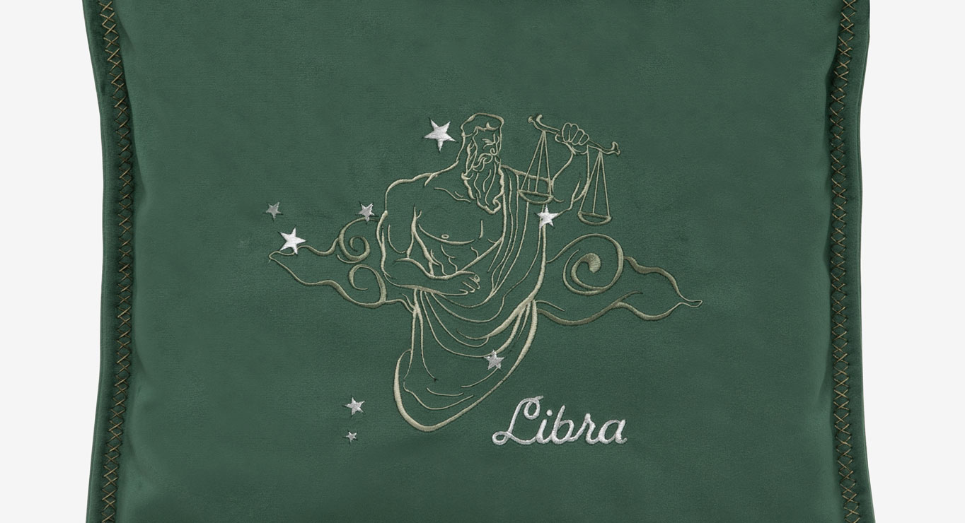 SVARSTYKLĖS pagalvėlė 450x450 paveiklėlis 2