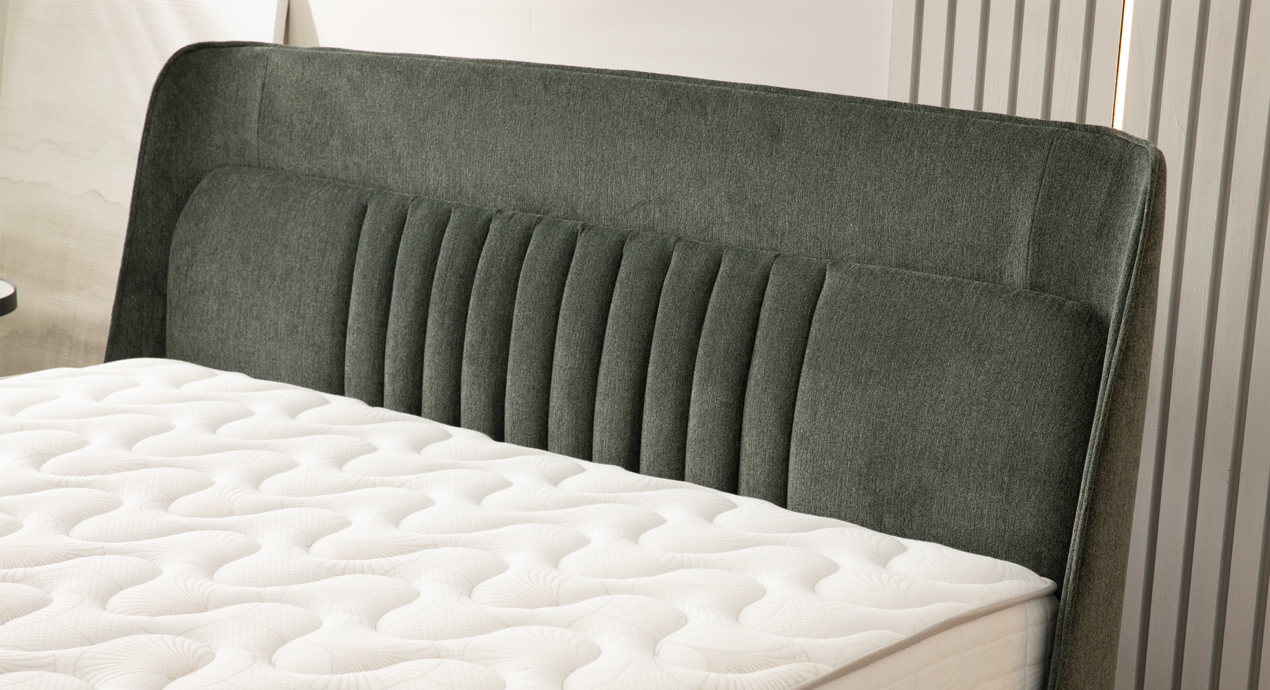 ROMA lova dvigulė 2210x1770 3