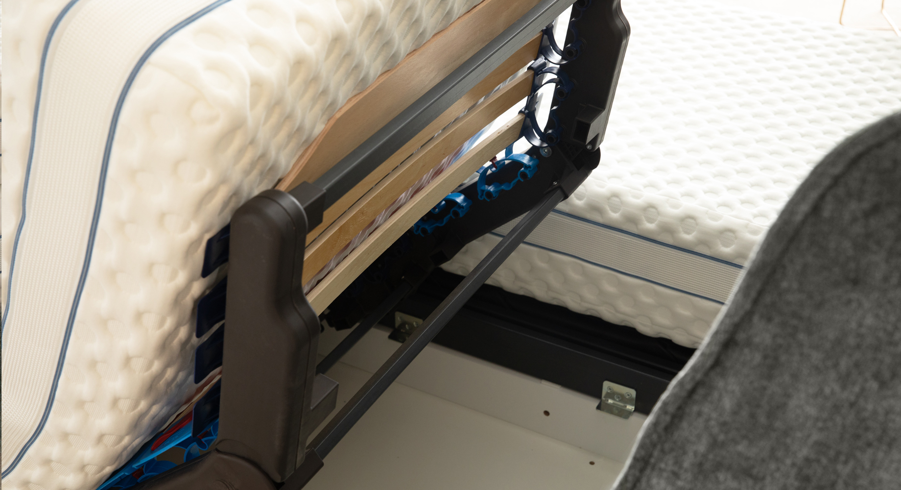 ROMA lova dvigulė automatinė 2210x1770 6