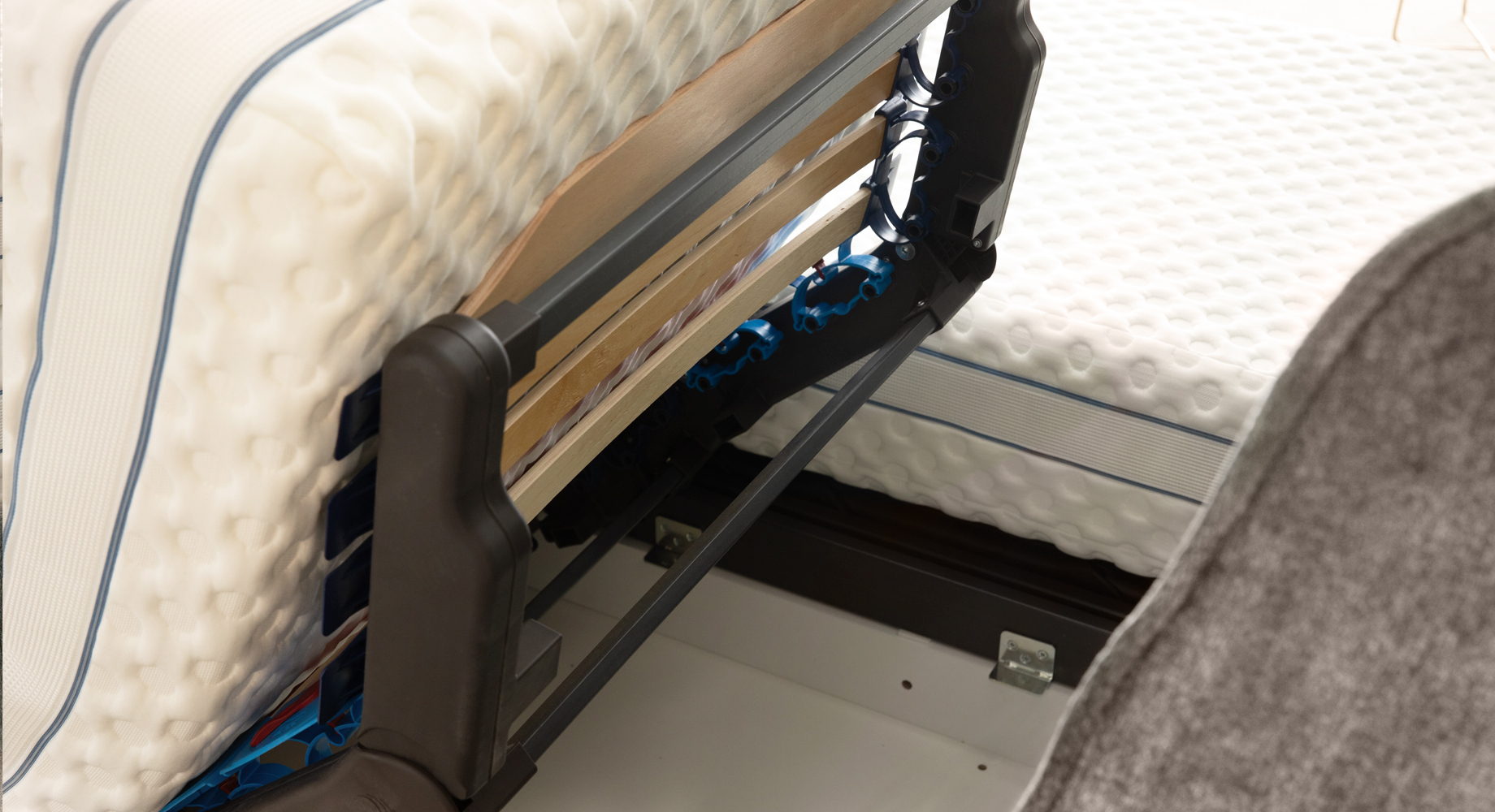 ROMA lova dvigulė automatinė 2210x1970 6