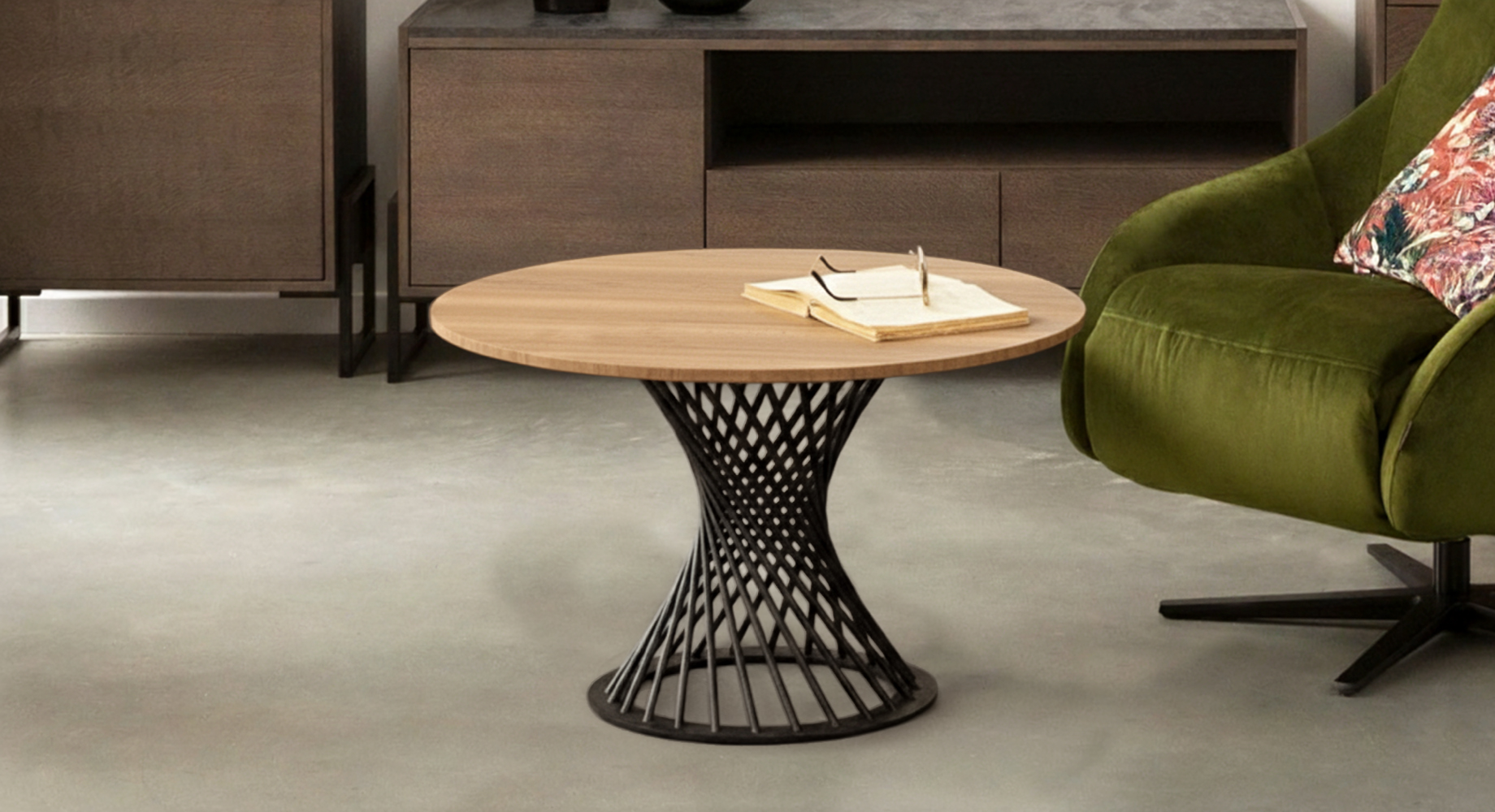 FELICIA staliukas D800 3