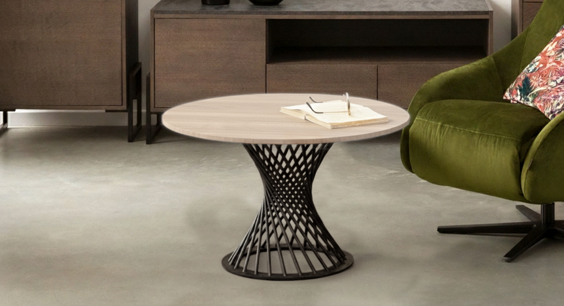 FELICIA staliukas D800 3