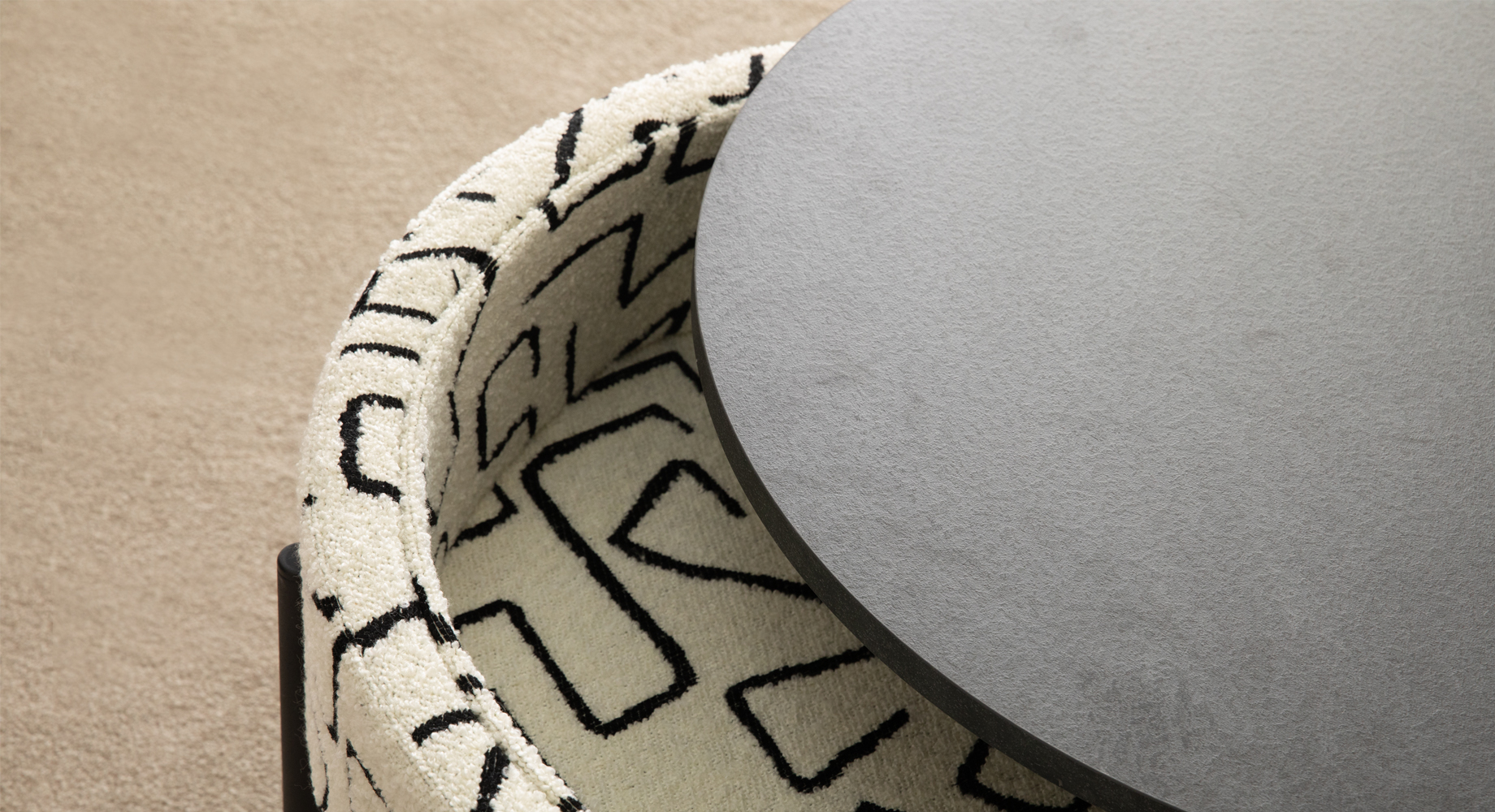 VILNIUS staliukas D600 3