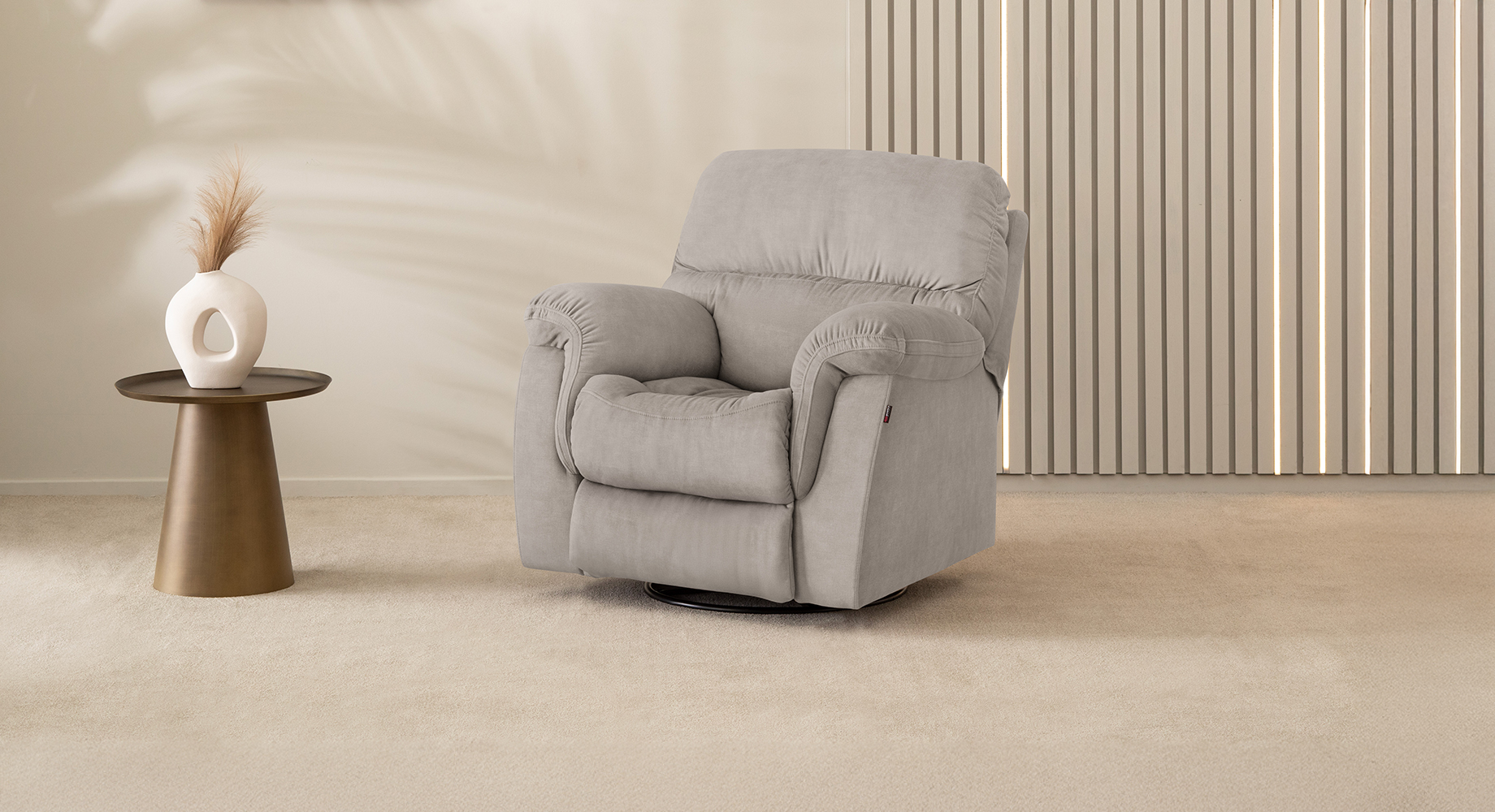 VENERA fotelis su reglaineriu 2