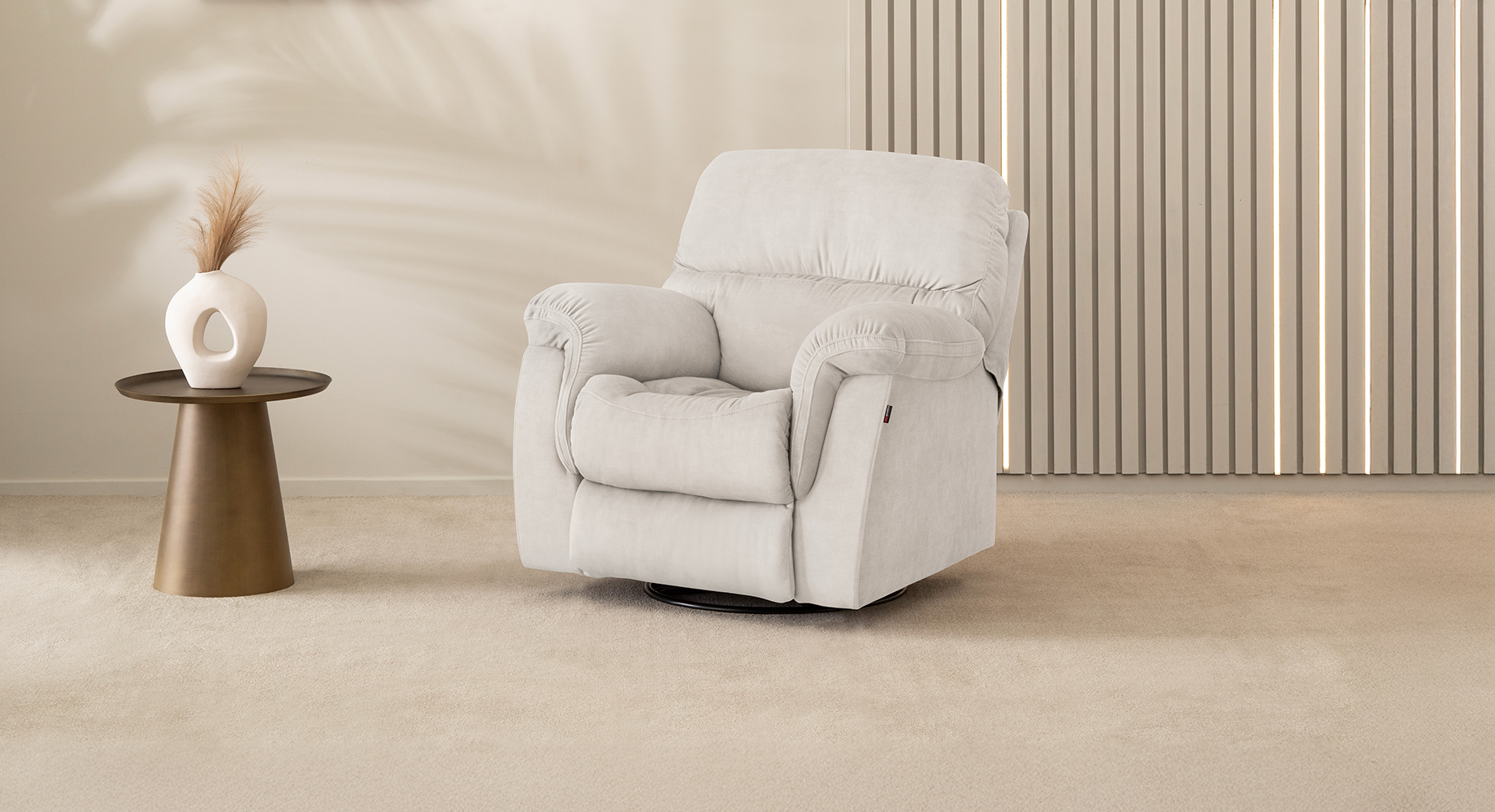 VENERA fotelis su reglaineriu 2