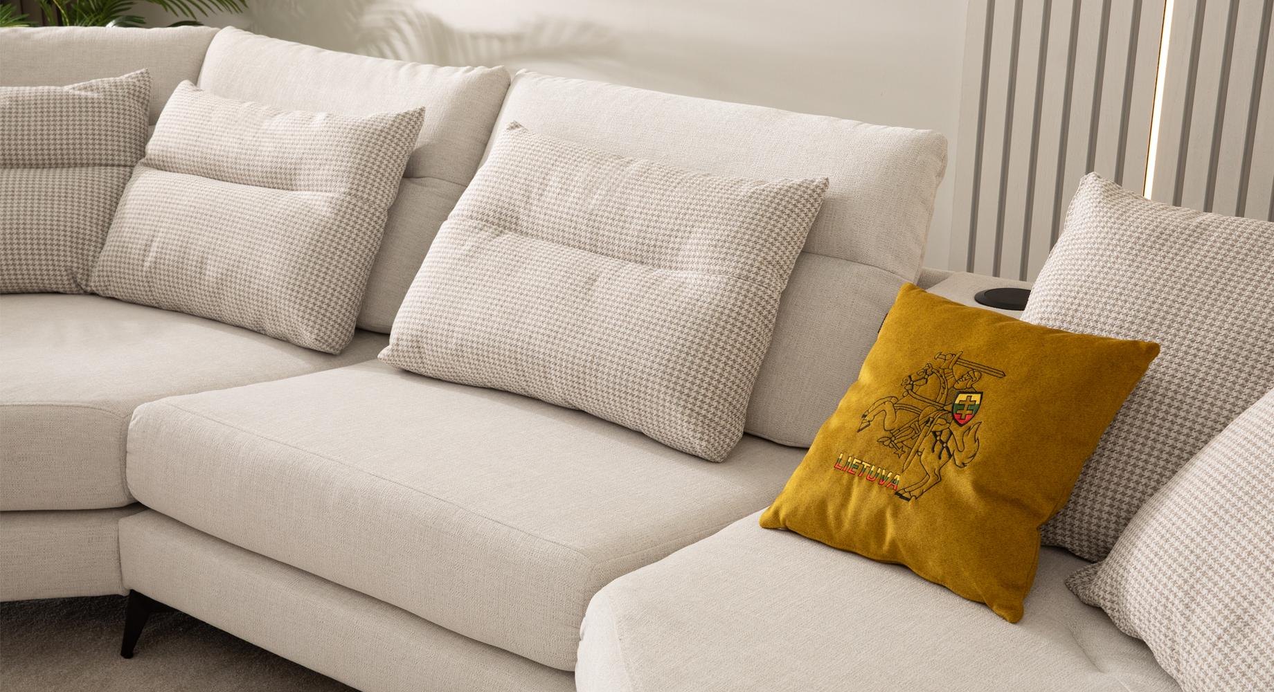 VYTIS MEGA minkštas kampas 3820x2340 3