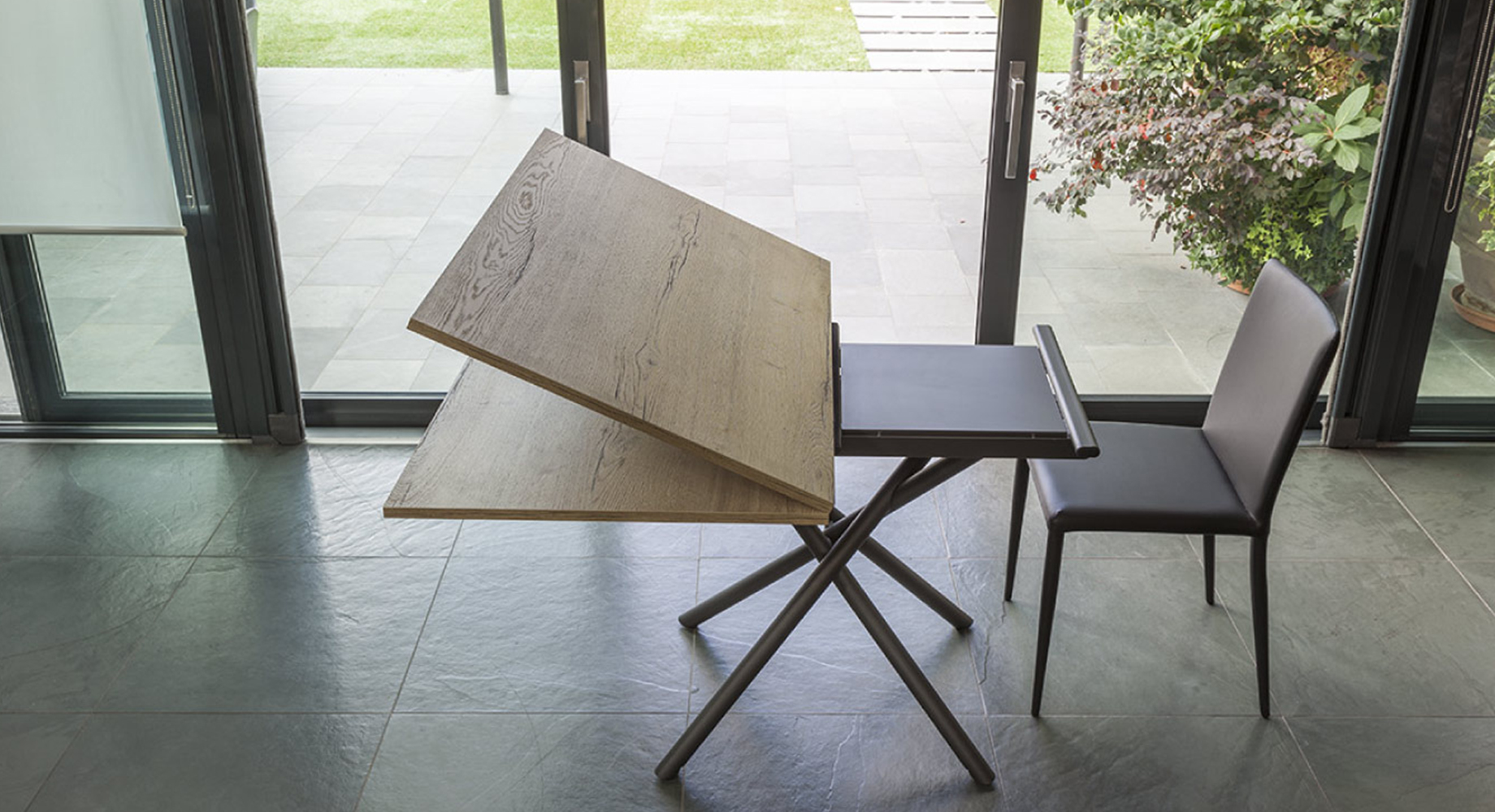 LOTUS stalas transformuojamas 680x1100 4