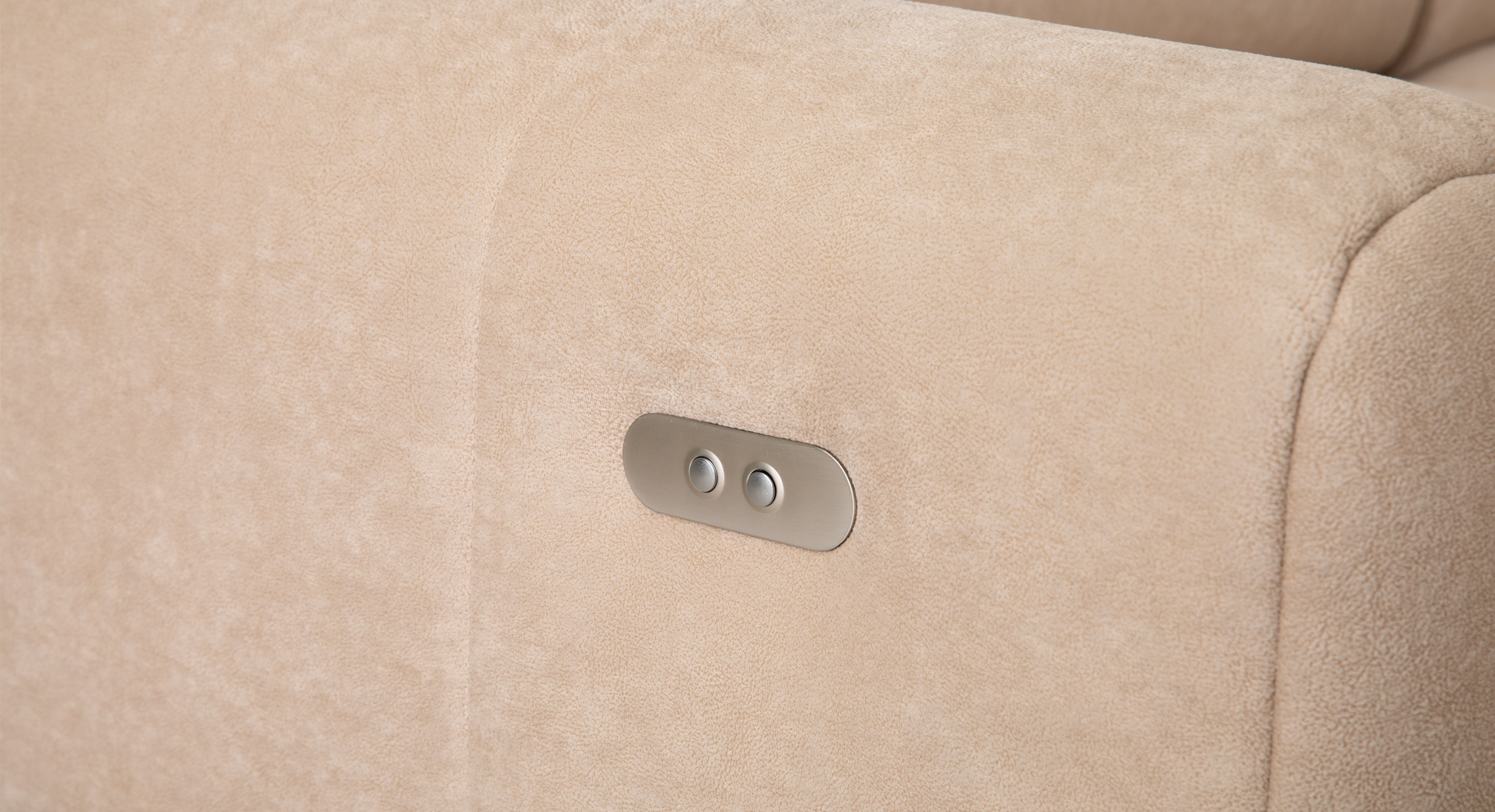 GOLD sofa 2520x1080 5