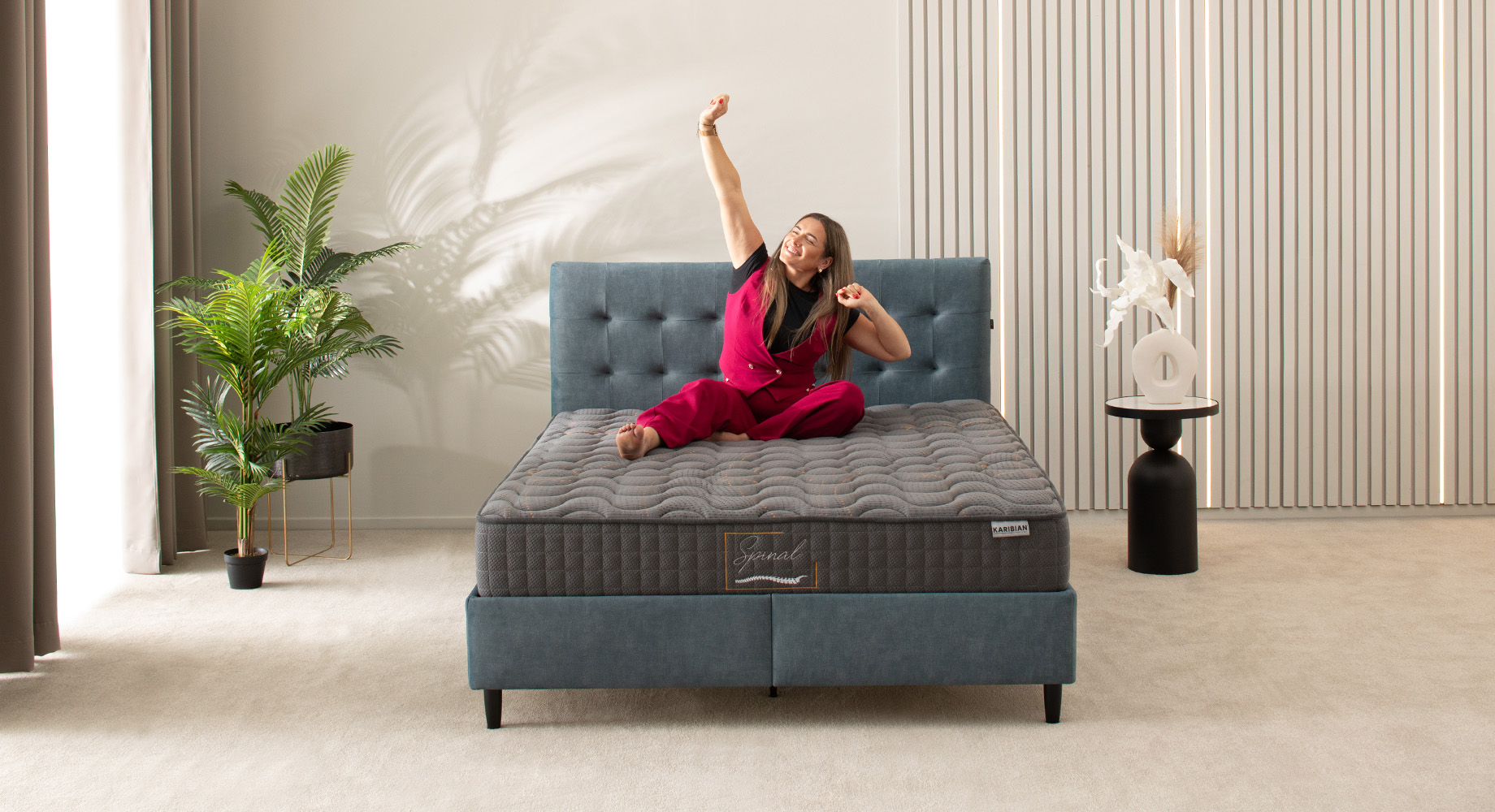 SOLO lova dvigulė 2100x1470 3