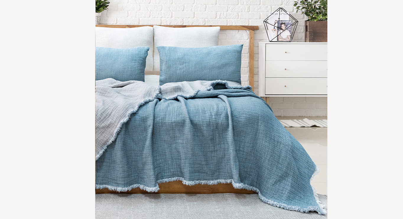 ALDA lovatiesės komplektas mėlynos spalvos 2400x2600 paveiklėlis