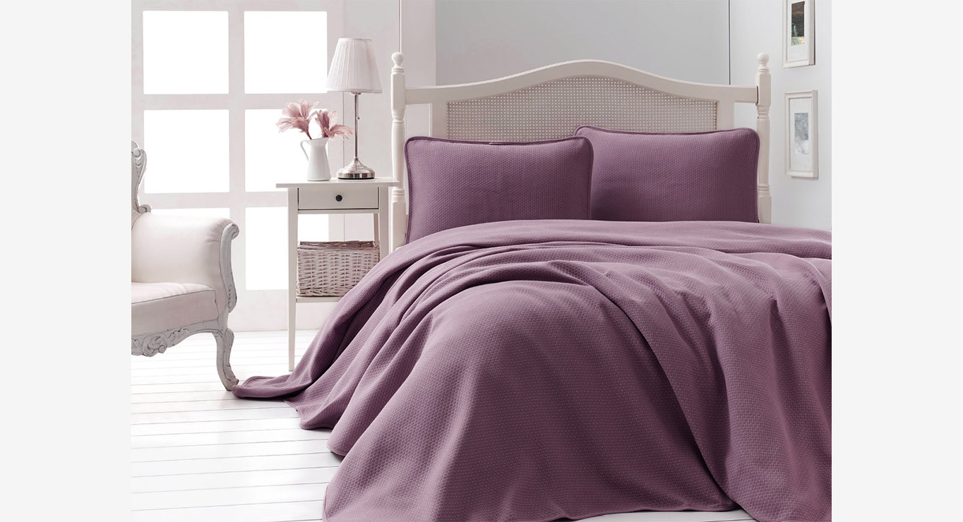 LIV lovatiesės komplektas violetinės spalvos 2400x2600 1