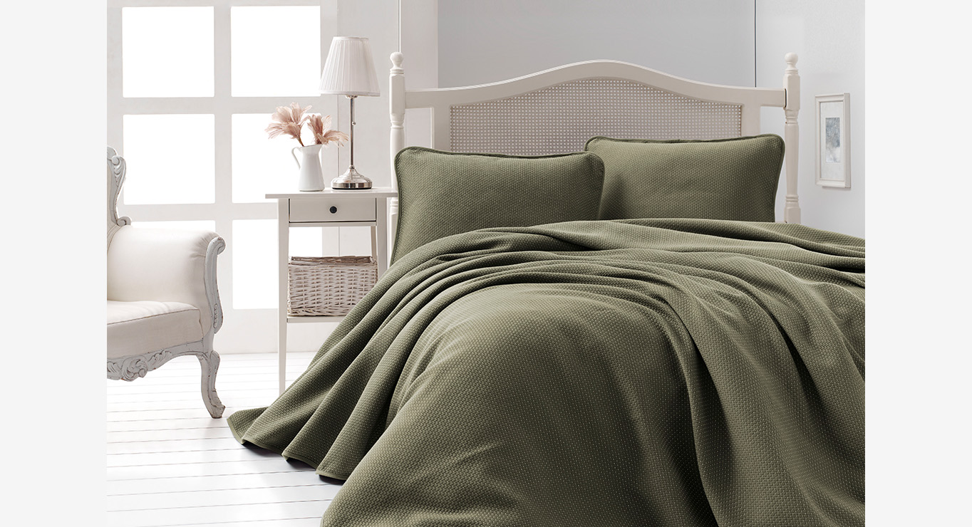 LIV lovatiesės komplektas žalios spalvos 2400x2600 1