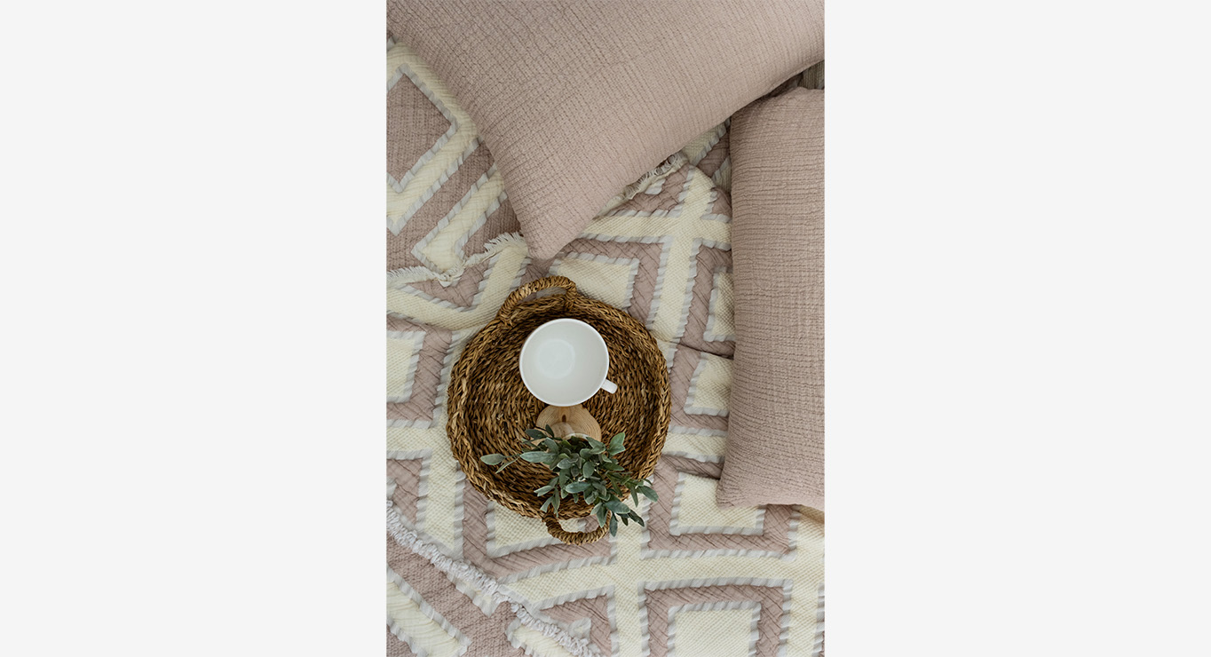 SONIA lovatiesės komplektas smėlinės spalvos 2400x2600 3