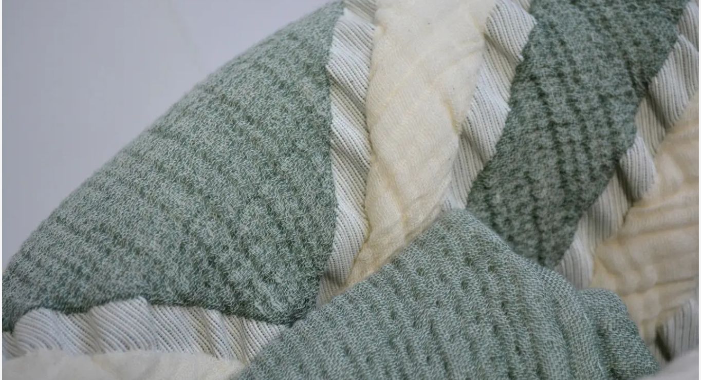 SONIA lovatiesės komplektas žalios spalvos 2400x2600 paveiklėlis 2