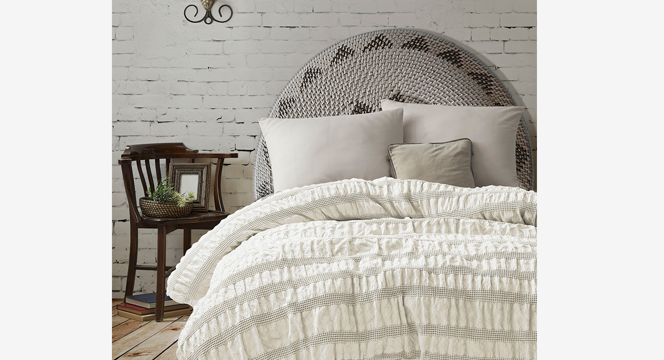 APOLLO lovatiesė kreminės spalvos 2200x2400 1