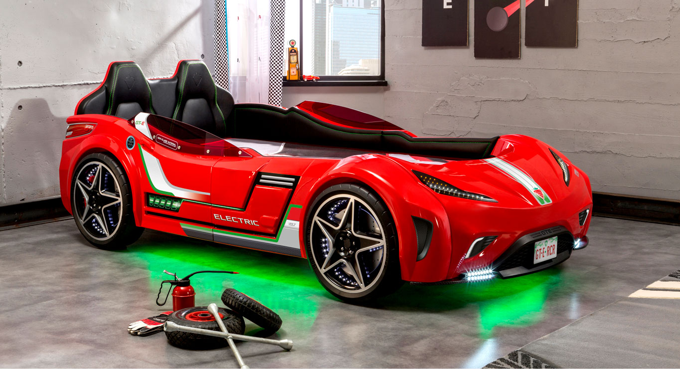 GTE lova - mašina 2200x1280 paveiklėlis 2