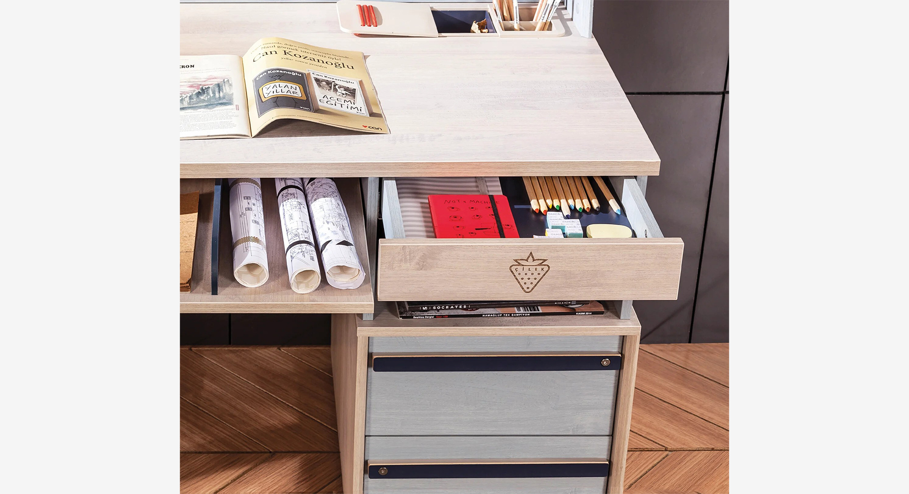 TRIO rašomasis stalas su lentyna 1410x640 4 TRIO rašomasis stalas su lentyna 1410x640 4