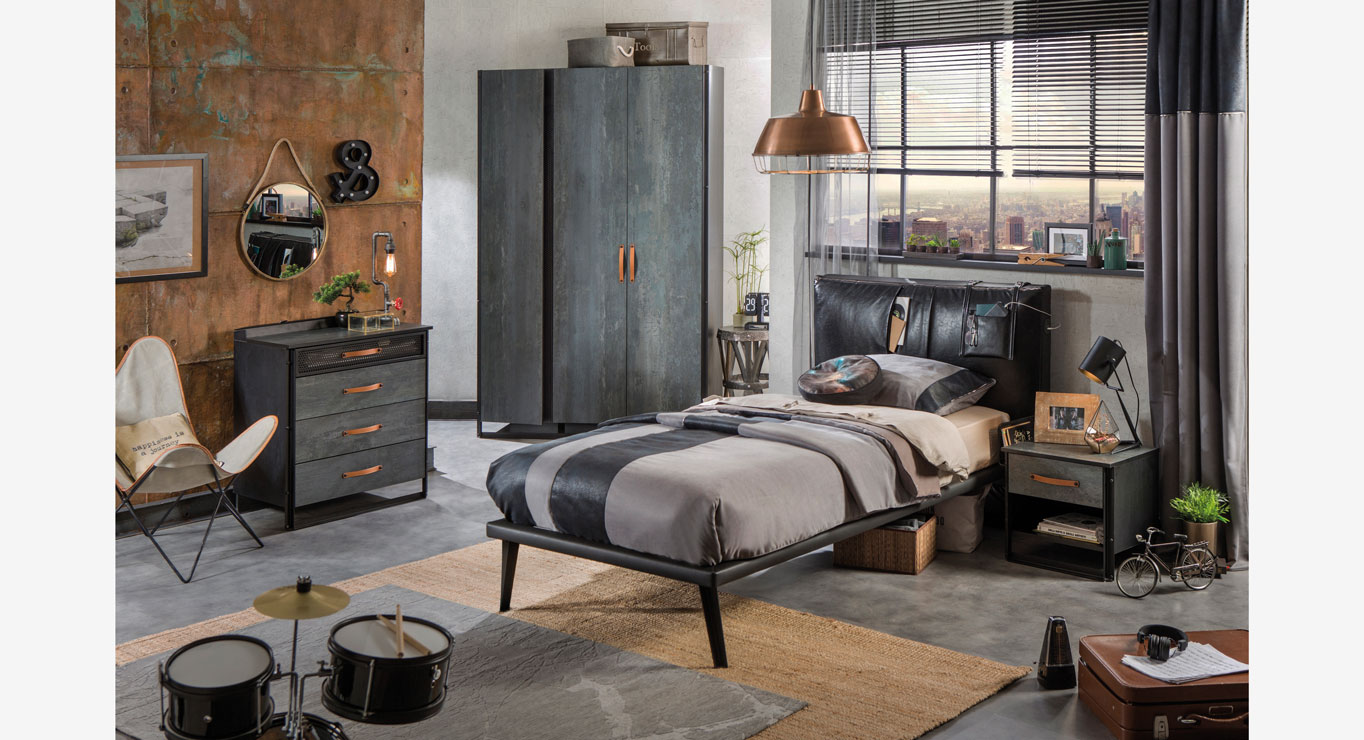 DARK METAL spinta 1320x620 6