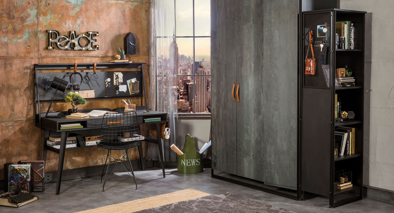 DARK METAL rašomasis stalas 1340x625 3