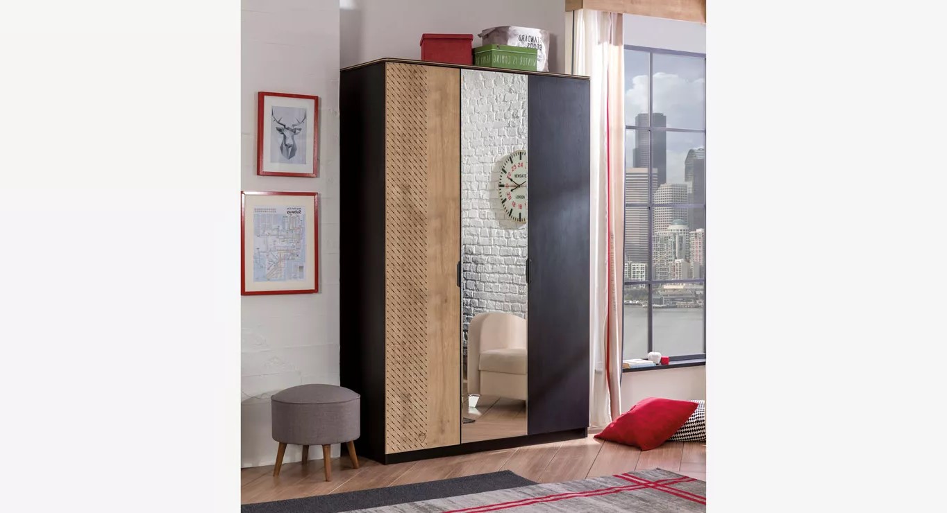 BLACK spinta 1370x597 2 BLACK spinta 1370x597 2