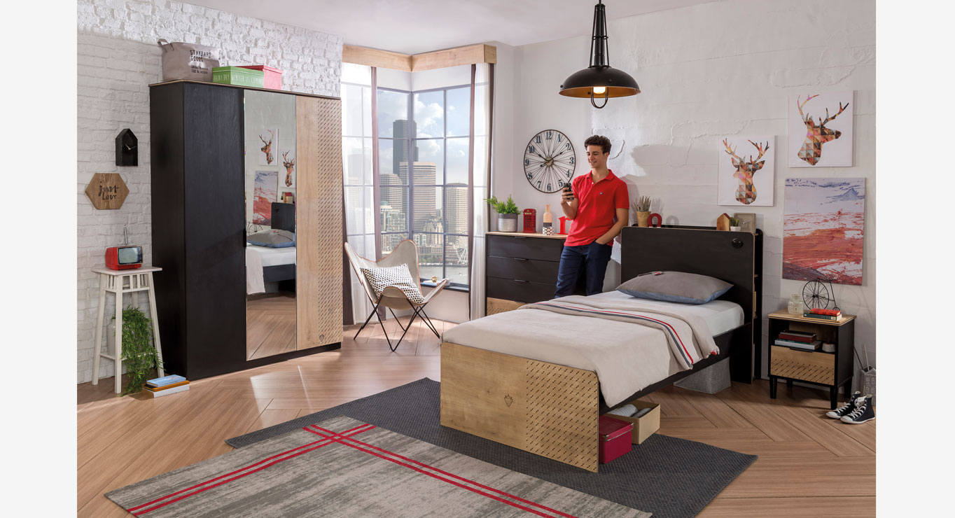 BLACK spinta 1370x597 4 BLACK spinta 1370x597 4