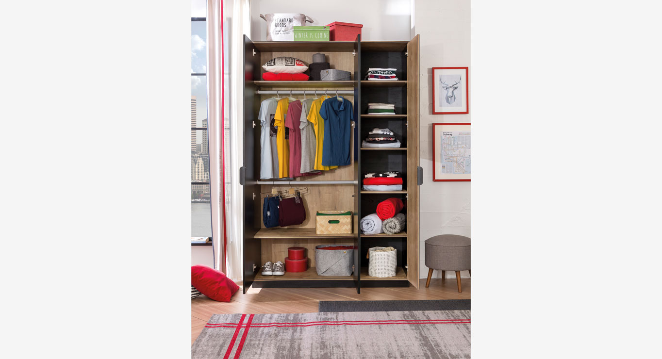 BLACK spinta 1370x597 3 BLACK spinta 1370x597 3