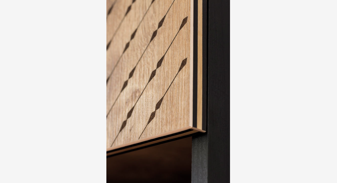 BLACK spinta 3 durų 6