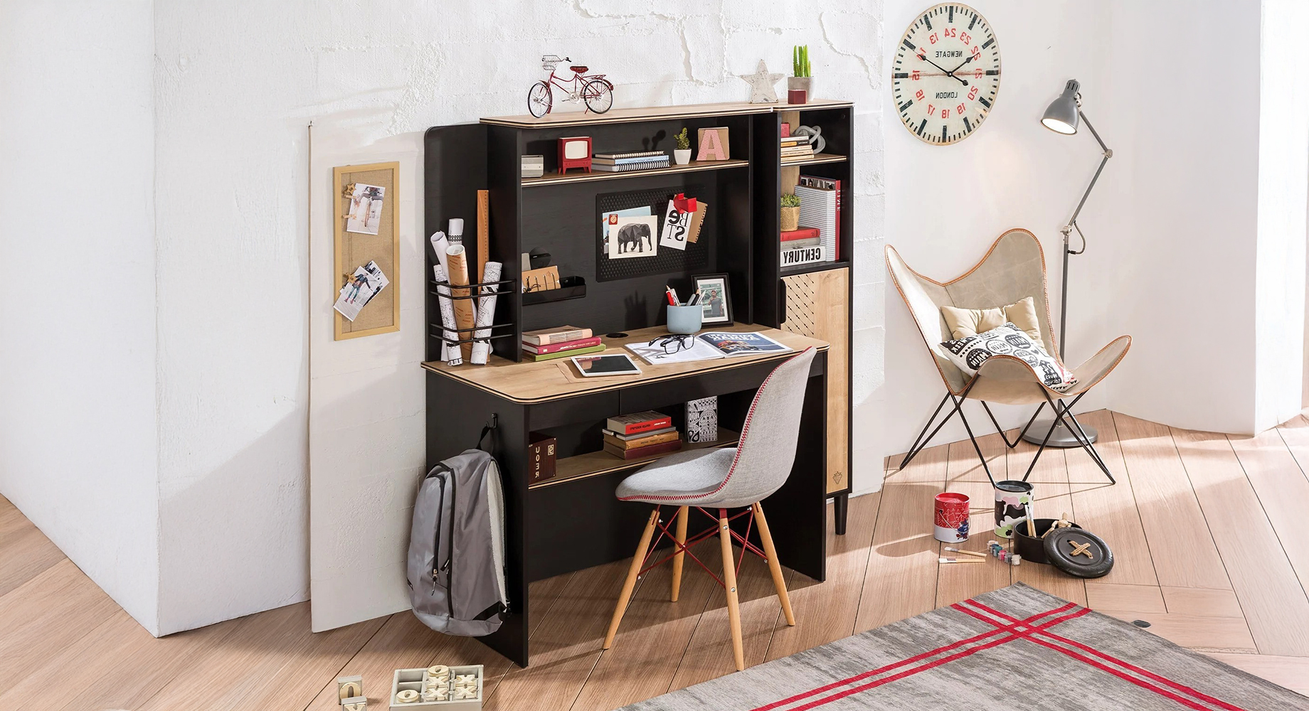 BLACK rašomasis stalas su lentyna 1100x580 2 BLACK rašomasis stalas su lentyna 1100x580 2