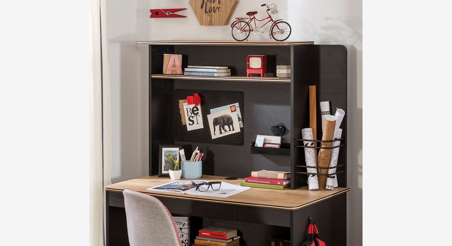 BLACK rašomasis stalas su lentyna 1100x580 3 BLACK rašomasis stalas su lentyna 1100x580 3