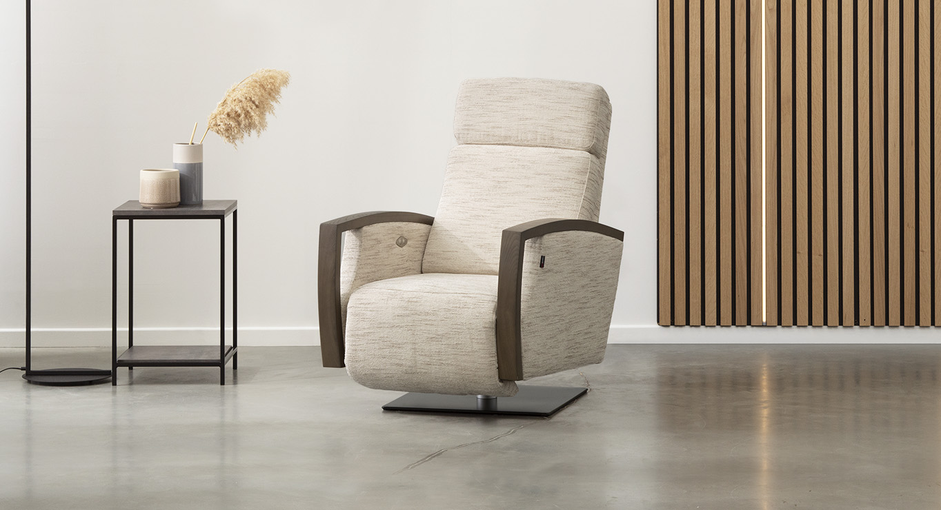 AMBER fotelis su reglaineriu mechaninis 2