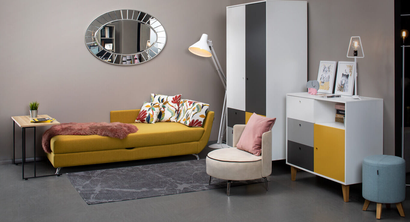 MANGO kušetė ----// 9