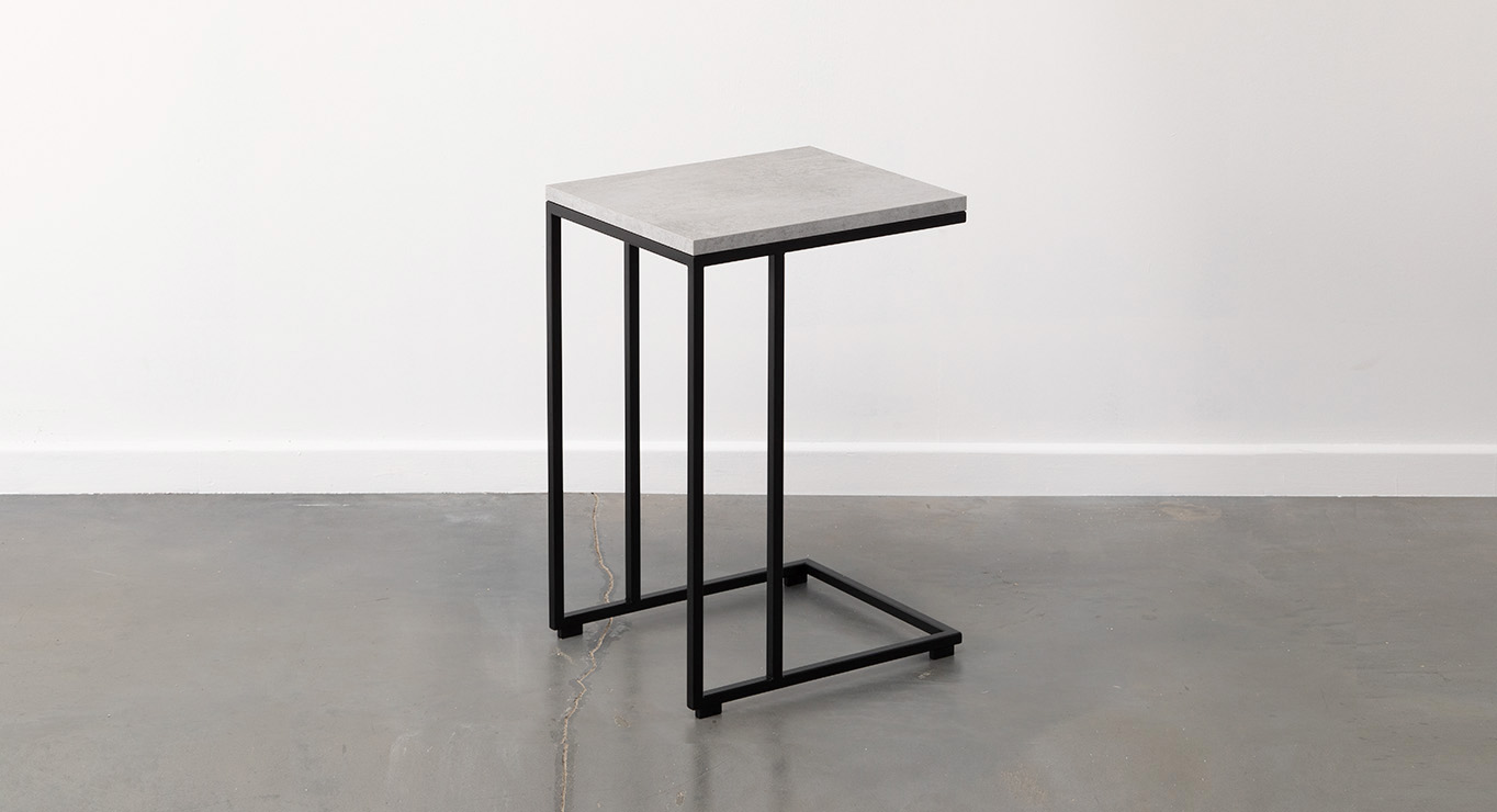 DOMINO staliukas H575 17