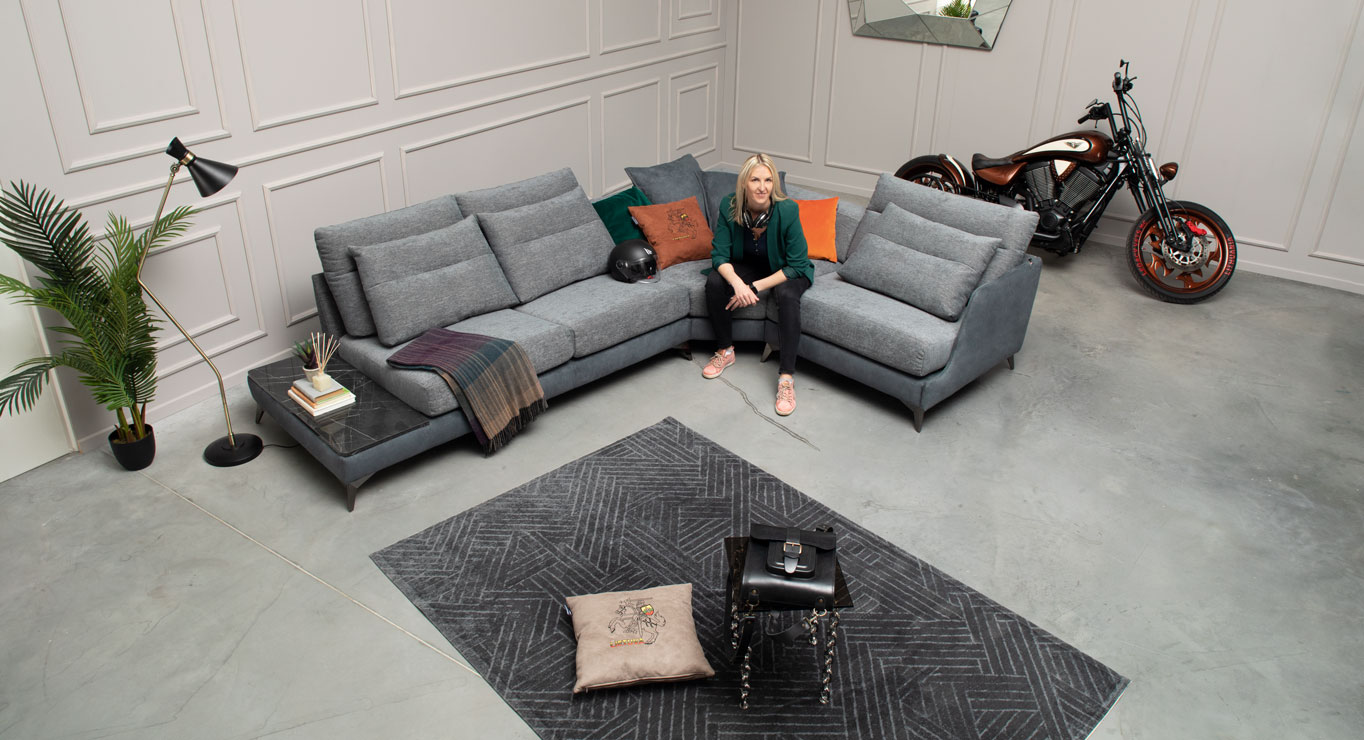 VYTIS MAX minkštas kampas su lentyna nemiegamas L-Skd 2 VYTIS MAX minkštas kampas su lentyna nemiegamas L-Skd 2