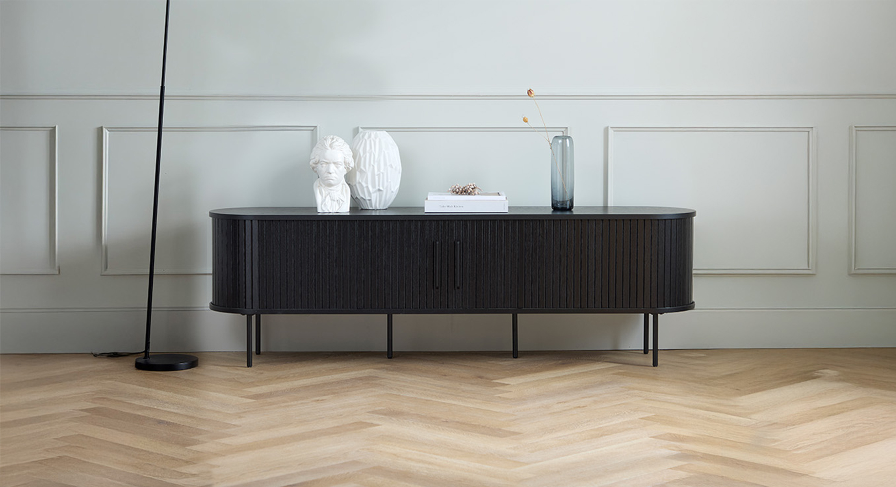 RIVA TV spintelė 1800x400 2